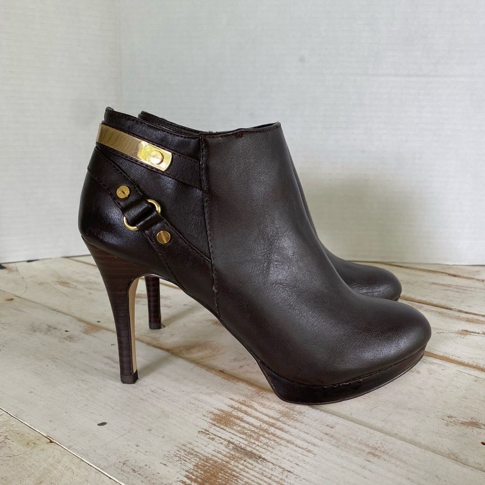 MARC FISHER booties Blaine 3 Dark Brown heeled boots faux leather Size 6.5 M EUC
